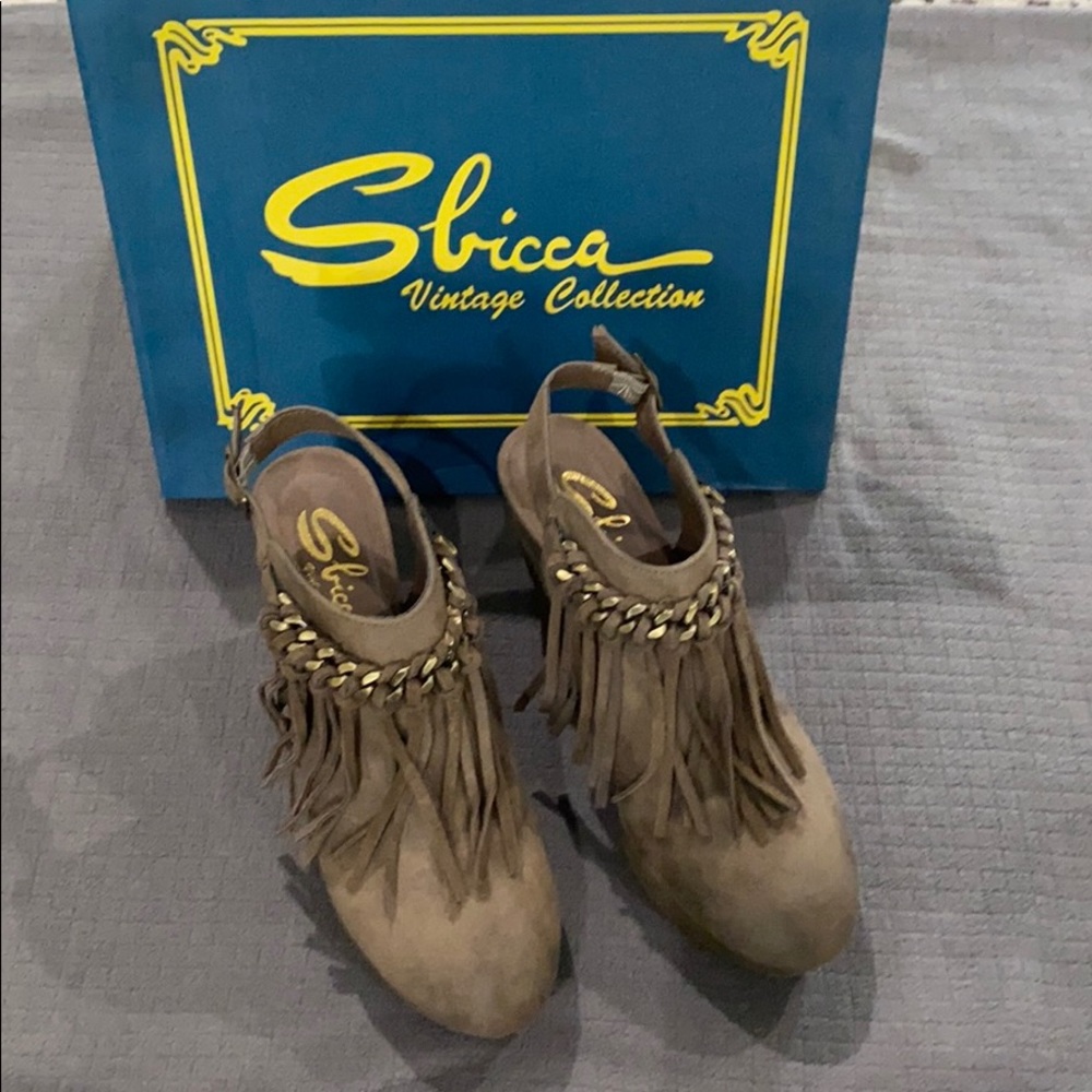 Sbicca “Vintage Collection” shoe/wedge